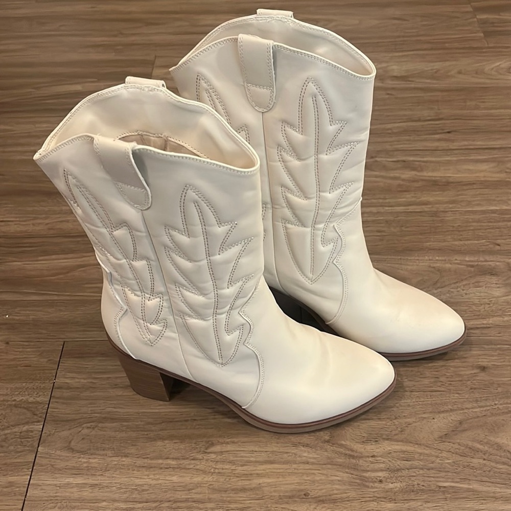 White Cowgirl Boots